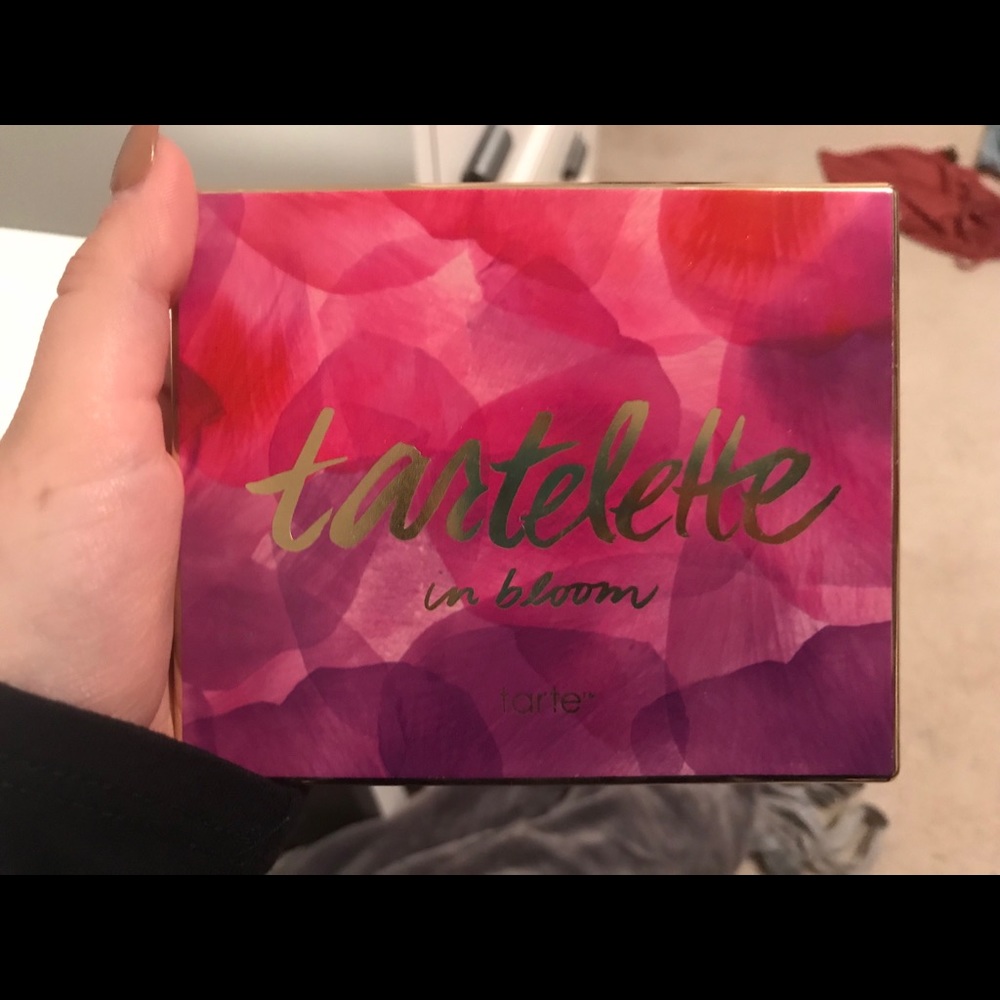 Tarte “Tartelette in Bloom” Eyeshadow Palette